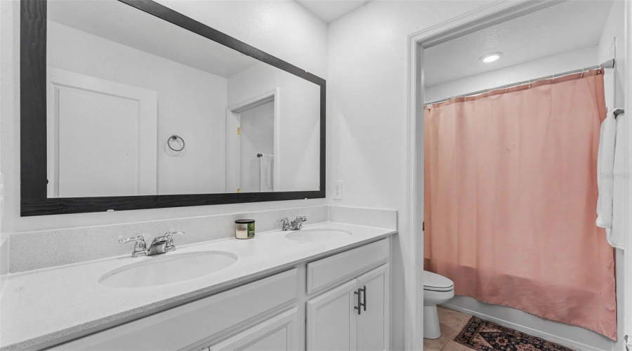 Davenport, Florida 33837, 5 Bedroom Bedrooms, ,2 Bathroombathrooms,Residential,For Sale,Pomelo,0,Mfrl4964888