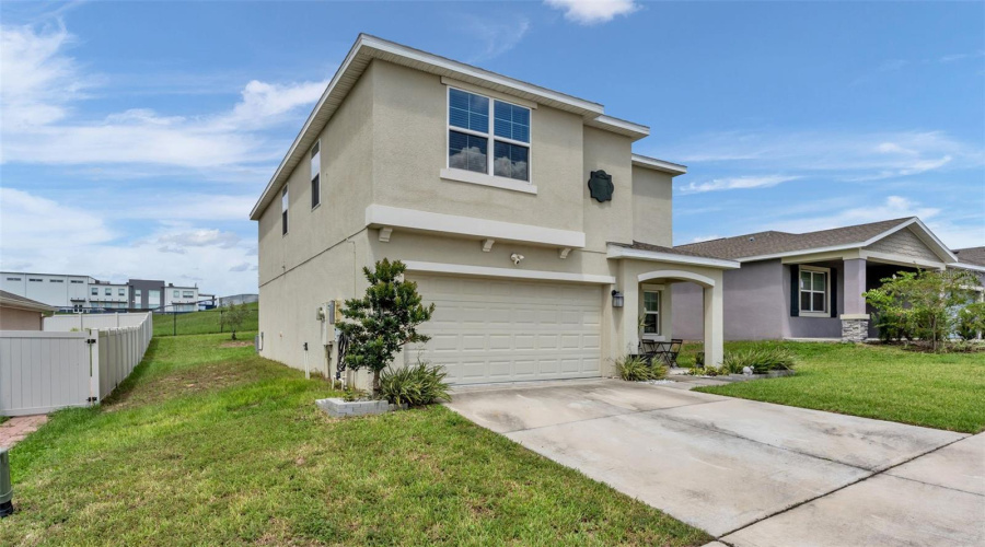Davenport, Florida 33837, 5 Bedroom Bedrooms, ,2 Bathroombathrooms,Residential,For Sale,Pomelo,0,Mfrl4964888