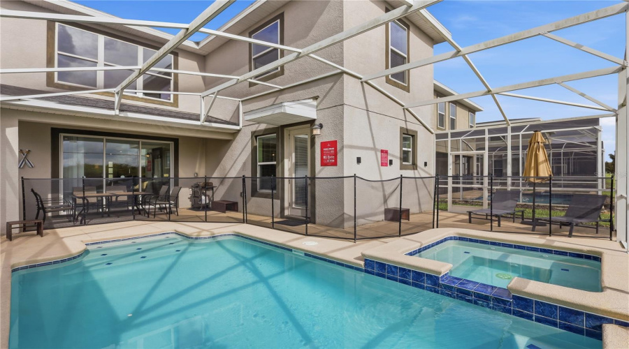 Davenport, Florida 33896, 5 Bedroom Bedrooms, ,5 Bathroombathrooms,Residential,For Sale,Drop Shot,0,Mfrp4939795