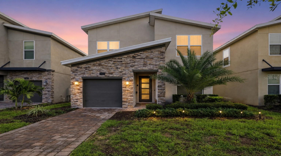 Davenport, Florida 33896, 5 Bedroom Bedrooms, ,5 Bathroombathrooms,Residential,For Sale,Drop Shot,0,Mfrp4939795
