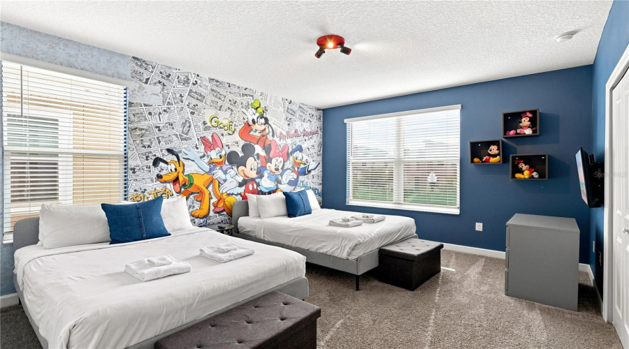 Davenport, Florida 33896, 5 Bedroom Bedrooms, ,5 Bathroombathrooms,Residential,For Sale,Drop Shot,0,Mfrp4939795