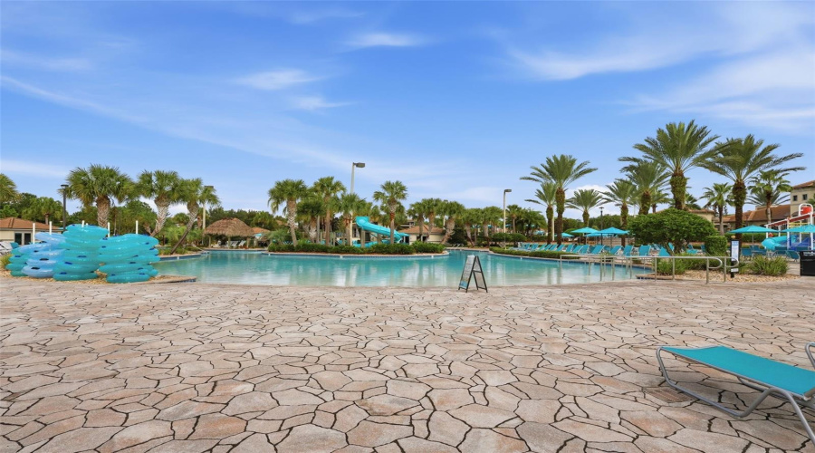 Davenport, Florida 33896, 5 Bedroom Bedrooms, ,5 Bathroombathrooms,Residential,For Sale,Drop Shot,0,Mfrp4939795