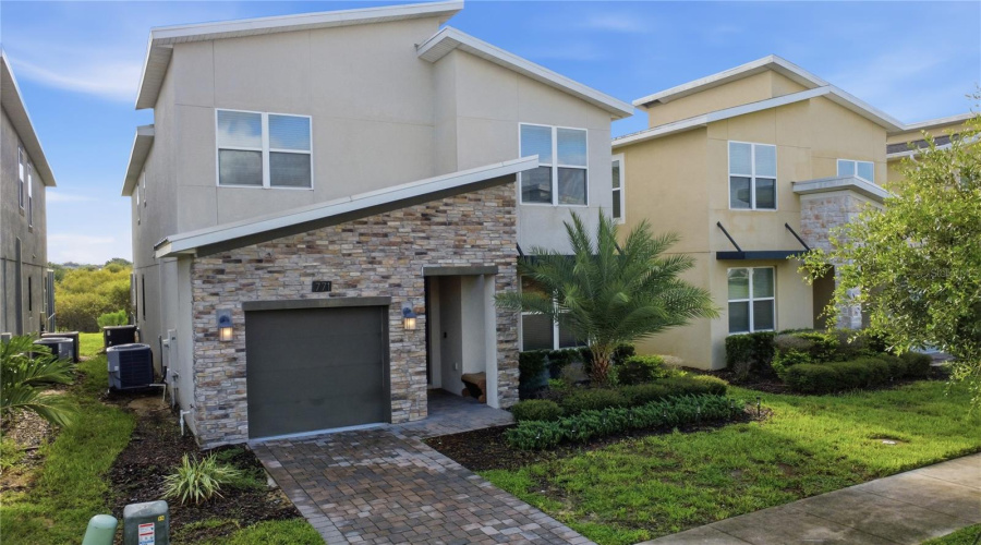 Davenport, Florida 33896, 5 Bedroom Bedrooms, ,5 Bathroombathrooms,Residential,For Sale,Drop Shot,0,Mfrp4939795