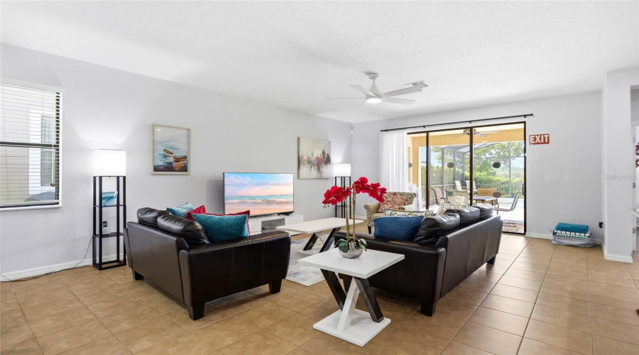 Davenport, Florida 33837, 4 Bedroom Bedrooms, ,3 Bathroombathrooms,Residential,For Sale,Victoria,0,Mfrs5156914