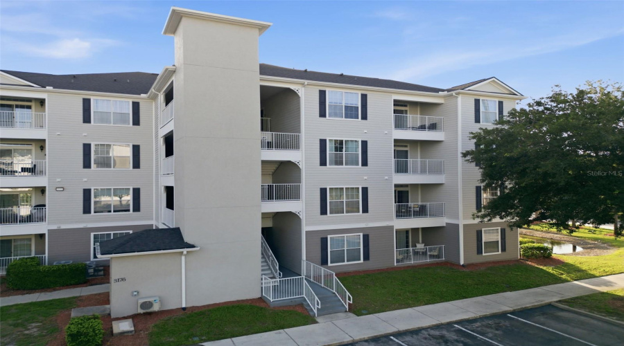 Kissimmee, Florida 34747, 2 Bedroom Bedrooms, ,2 Bathroombathrooms,Residential,For Sale,Feltrim,0,Mfro6412114