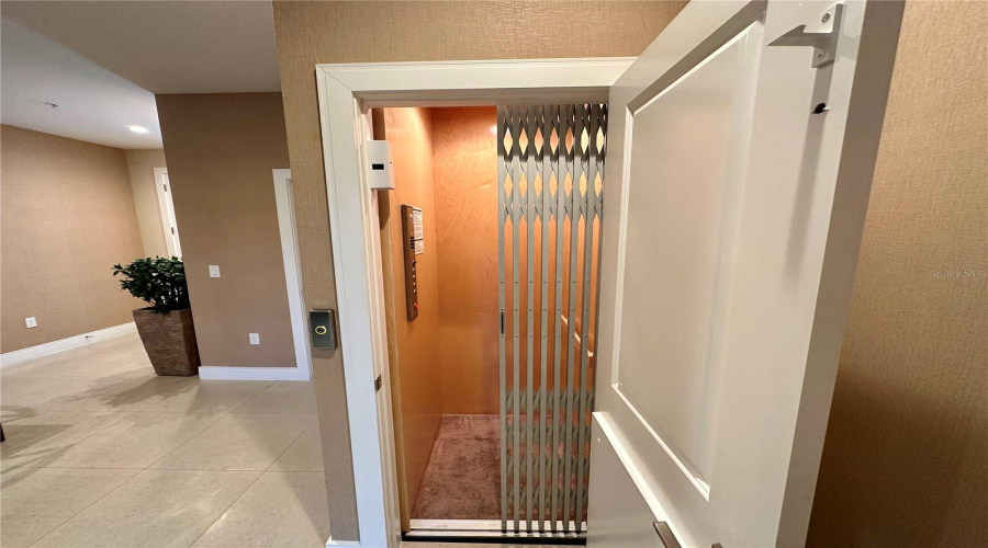 Kissimmee, Florida 34747, 3 Bedroom Bedrooms, ,3 Bathroombathrooms,Residential,For Sale,Brasilia,0,Mfro6355090