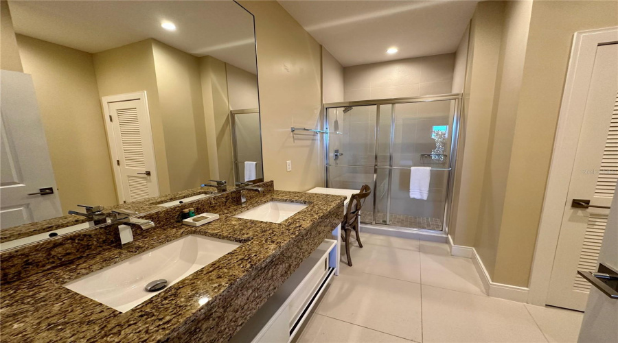 Kissimmee, Florida 34747, 3 Bedroom Bedrooms, ,3 Bathroombathrooms,Residential,For Sale,Brasilia,0,Mfro6355090
