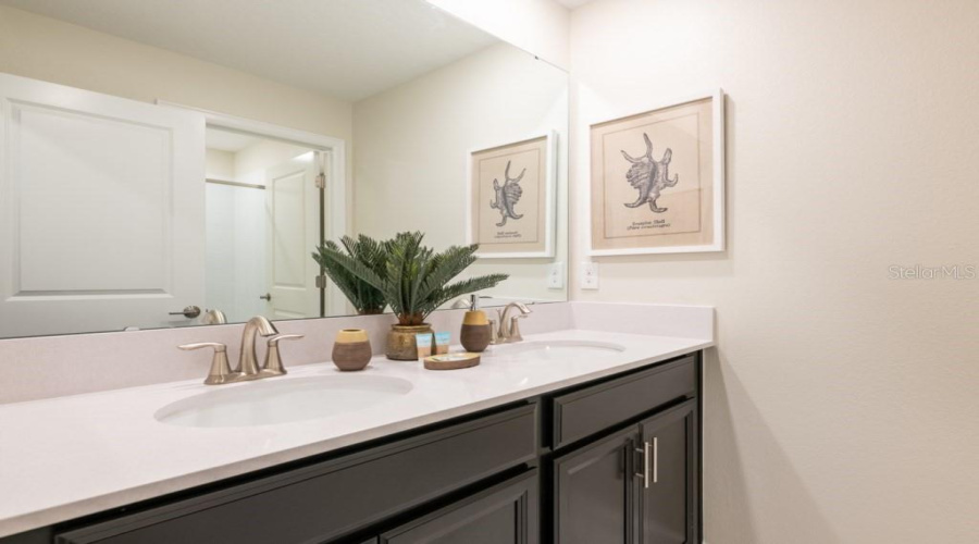Davenport, Florida 33896, 4 Bedroom Bedrooms, ,3 Bathroombathrooms,Residential,For Sale,Challenge,0,Mfro6439770