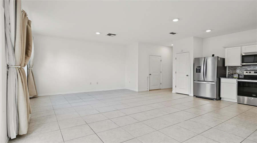 Davenport, Florida 33837, 3 Bedroom Bedrooms, ,2 Bathroombathrooms,Residential,For Sale,Madison,0,Mfro6438716