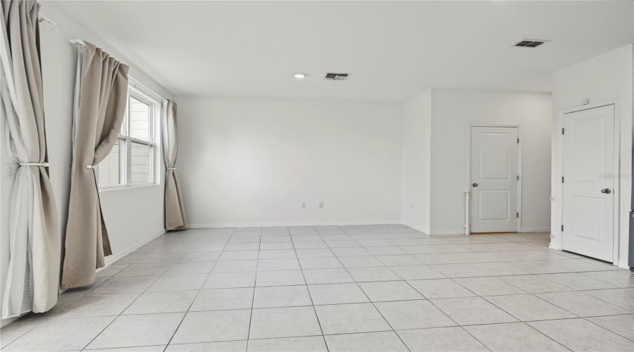Davenport, Florida 33837, 3 Bedroom Bedrooms, ,2 Bathroombathrooms,Residential,For Sale,Madison,0,Mfro6438716