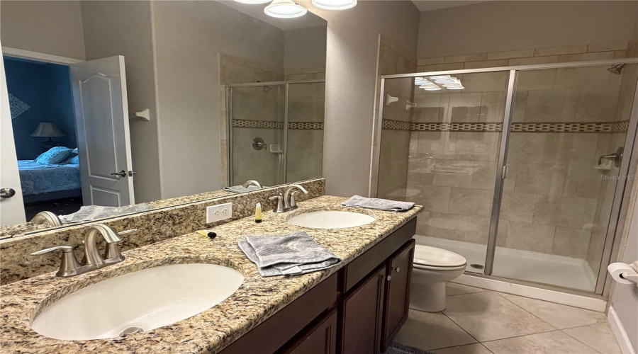 Davenport, Florida 33896, 8 Bedroom Bedrooms, ,5 Bathroombathrooms,Residential,For Sale,Wexford,0,Mfro6436732