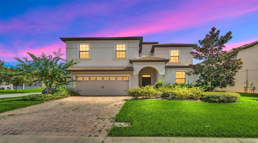 Davenport, Florida 33896, 8 Bedroom Bedrooms, ,5 Bathroombathrooms,Residential,For Sale,Wexford,0,Mfro6436732