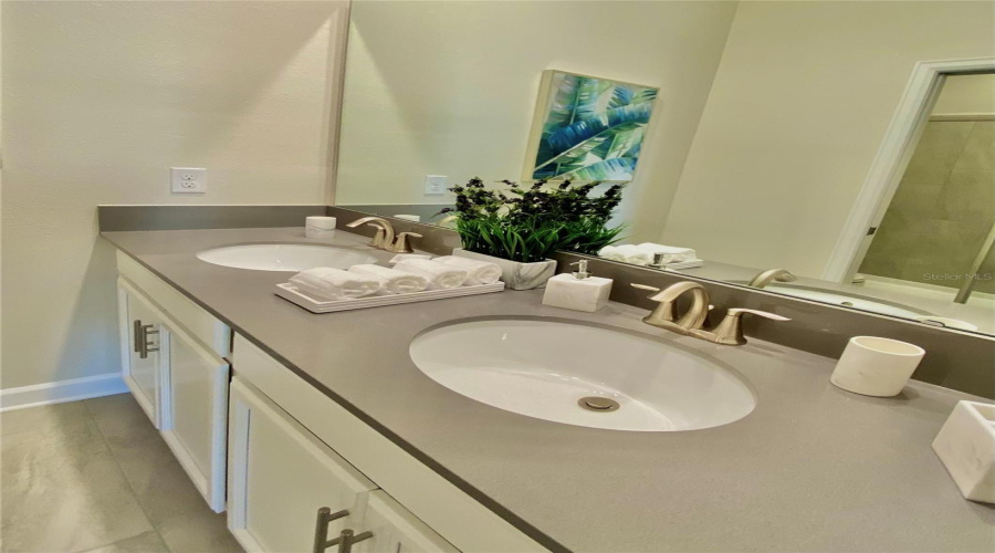 Davenport, Florida 33896, 7 Bedroom Bedrooms, ,6 Bathroombathrooms,Residential,For Sale,Drop Shot,0,Mfro6342105