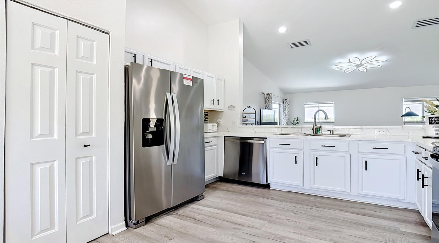 Davenport, Florida 33897, 4 Bedroom Bedrooms, ,2 Bathroombathrooms,Residential,For Sale,Hillcrest,0,Mfro6404200
