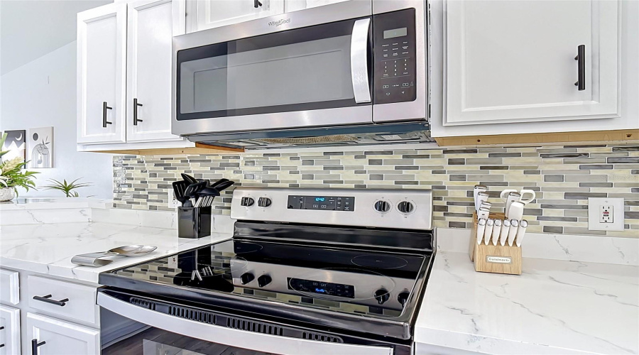 Davenport, Florida 33897, 4 Bedroom Bedrooms, ,2 Bathroombathrooms,Residential,For Sale,Hillcrest,0,Mfro6404200