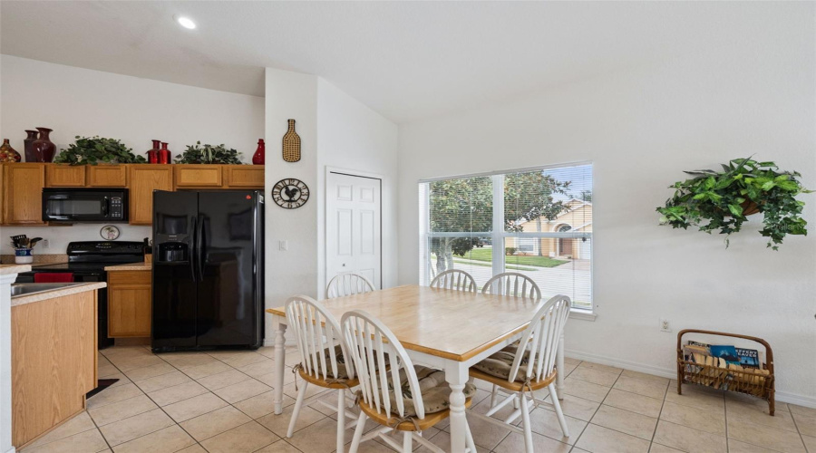 Davenport, Florida 33837, 4 Bedroom Bedrooms, ,3 Bathroombathrooms,Residential,For Sale,Vizcay,0,Mfrs5157148