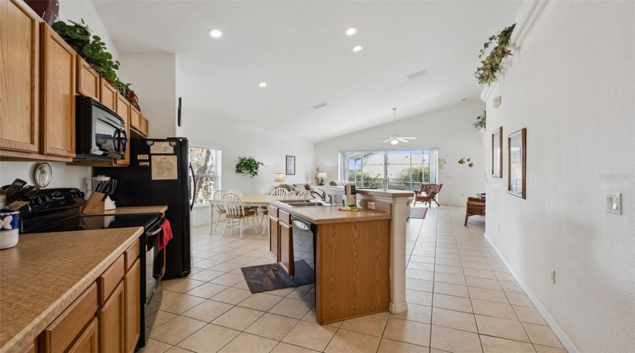 Davenport, Florida 33837, 4 Bedroom Bedrooms, ,3 Bathroombathrooms,Residential,For Sale,Vizcay,0,Mfrs5157148