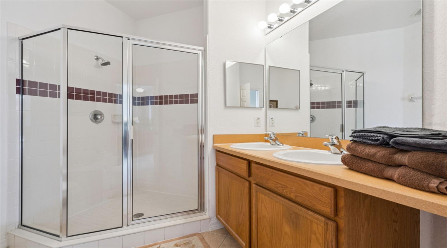 Davenport, Florida 33837, 4 Bedroom Bedrooms, ,3 Bathroombathrooms,Residential,For Sale,Vizcay,0,Mfrs5157148