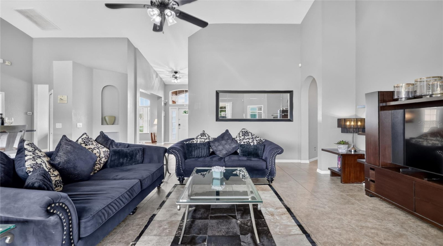 Davenport, Florida 33897, 4 Bedroom Bedrooms, ,3 Bathroombathrooms,Residential,For Sale,Belfry,0,Mfro6439856