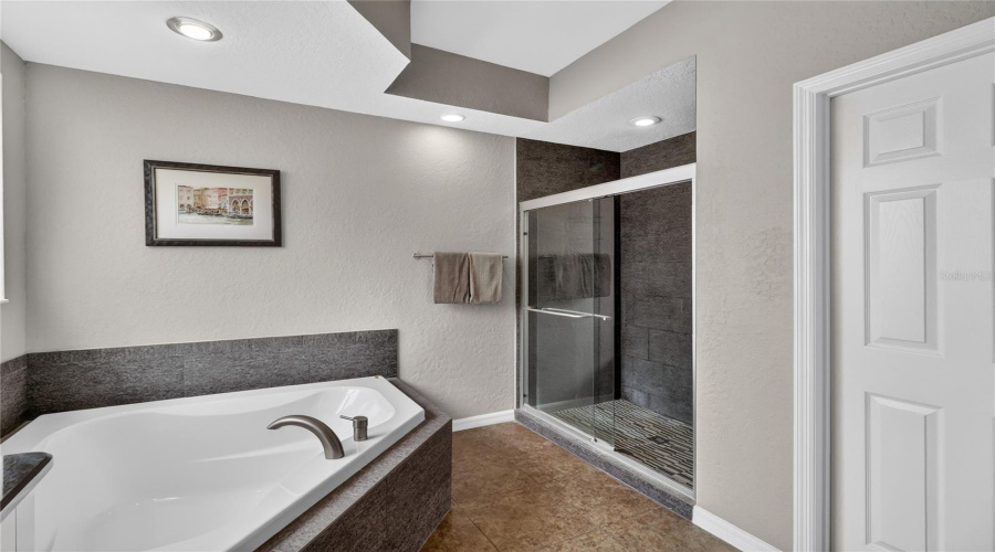 Davenport, Florida 33897, 4 Bedroom Bedrooms, ,3 Bathroombathrooms,Residential,For Sale,Belfry,0,Mfro6439856