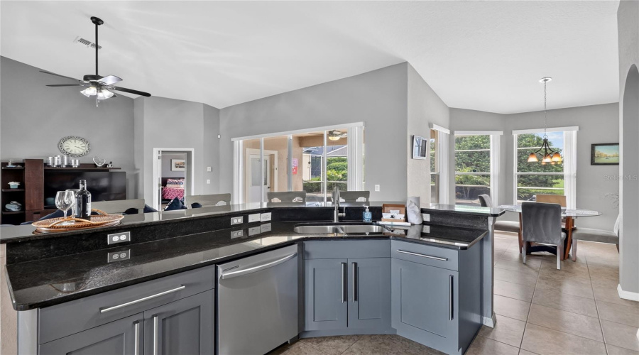 Davenport, Florida 33897, 4 Bedroom Bedrooms, ,3 Bathroombathrooms,Residential,For Sale,Belfry,0,Mfro6439856