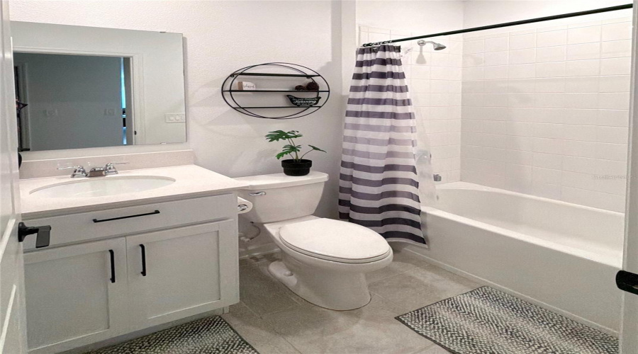 Davenport, Florida 33837, 3 Bedroom Bedrooms, ,2 Bathroombathrooms,Residential,For Sale,Tiny Flower,0,Mfro6439967