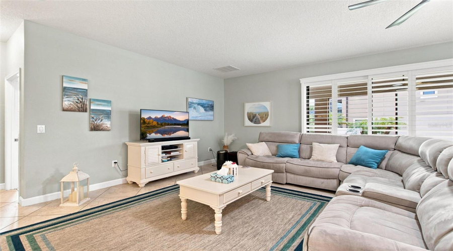 Davenport, Florida 33896, 3 Bedroom Bedrooms, ,2 Bathroombathrooms,Residential,For Sale,Dove Valley,0,Mfrs5157153