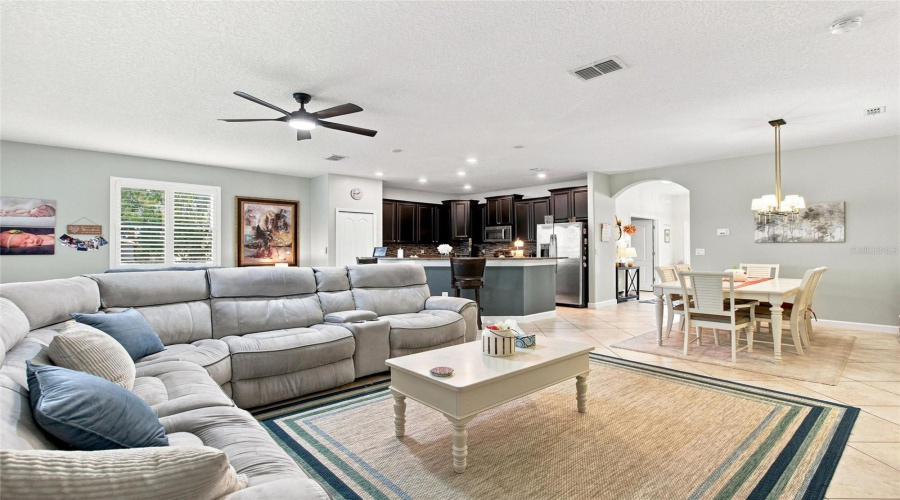 Davenport, Florida 33896, 3 Bedroom Bedrooms, ,2 Bathroombathrooms,Residential,For Sale,Dove Valley,0,Mfrs5157153