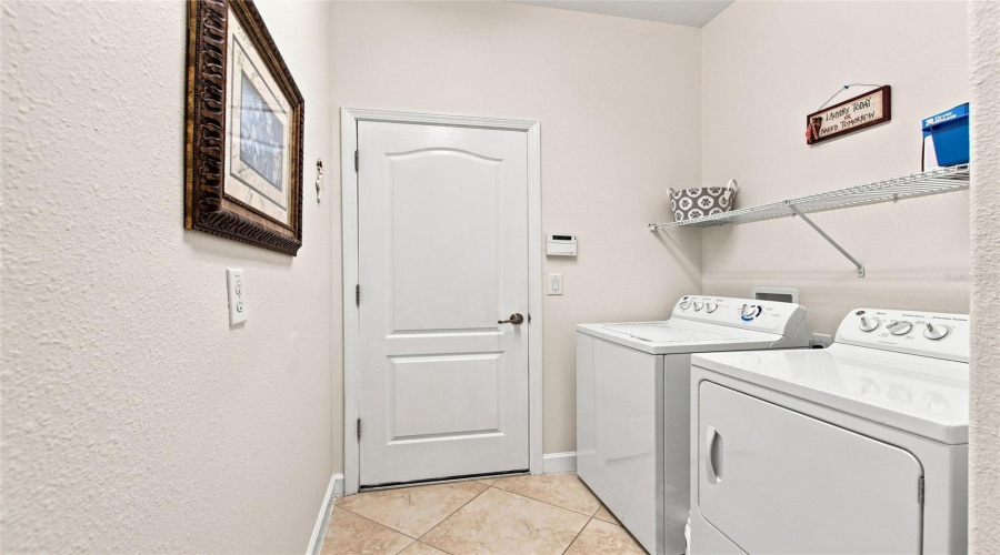Davenport, Florida 33896, 3 Bedroom Bedrooms, ,2 Bathroombathrooms,Residential,For Sale,Dove Valley,0,Mfrs5157153