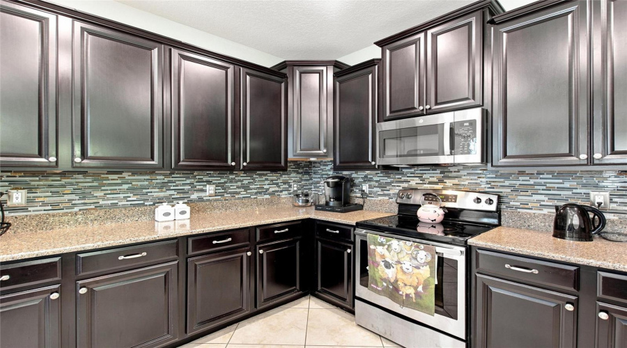 Davenport, Florida 33896, 3 Bedroom Bedrooms, ,2 Bathroombathrooms,Residential,For Sale,Dove Valley,0,Mfrs5157153