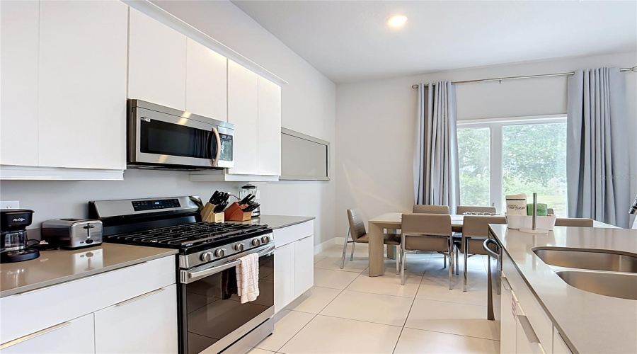 Kissimmee, Florida 34747, 5 Bedroom Bedrooms, ,4 Bathroombathrooms,Residential,For Sale,Sandy Ridge,0,Mfrtb8543178