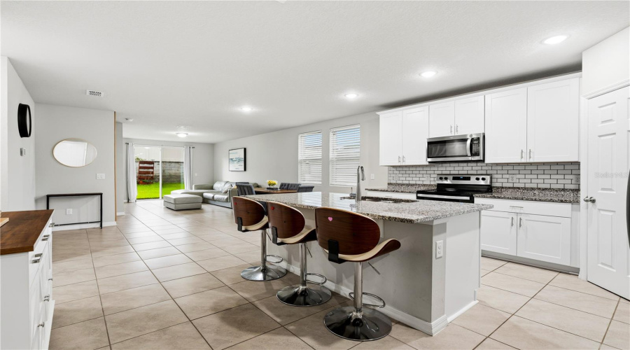 Davenport, Florida 33837, 3 Bedroom Bedrooms, ,2 Bathroombathrooms,Residential,For Sale,Congaree,0,Mfro6440260