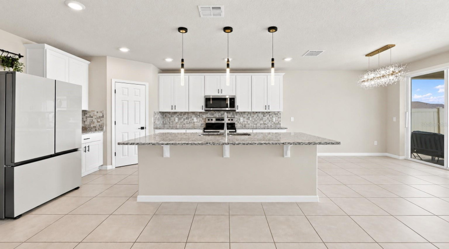 Davenport, Florida 33837, 4 Bedroom Bedrooms, ,3 Bathroombathrooms,Residential,For Sale,Citrus Landings,0,Mfro6440301