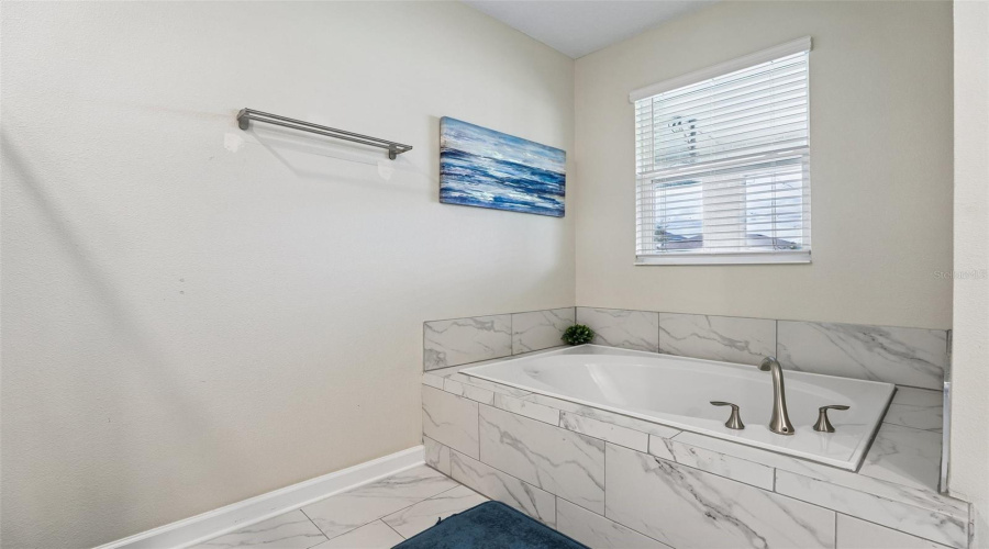 Davenport, Florida 33896, 8 Bedroom Bedrooms, ,5 Bathroombathrooms,Residential,For Sale,Sommerset Hills,0,Mfro6437880
