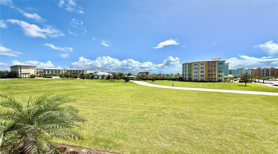 Kissimmee, Florida 34747, 2 Bedroom Bedrooms, ,2 Bathroombathrooms,Residential,For Sale,Sunset Walk,0,Mfro6349174