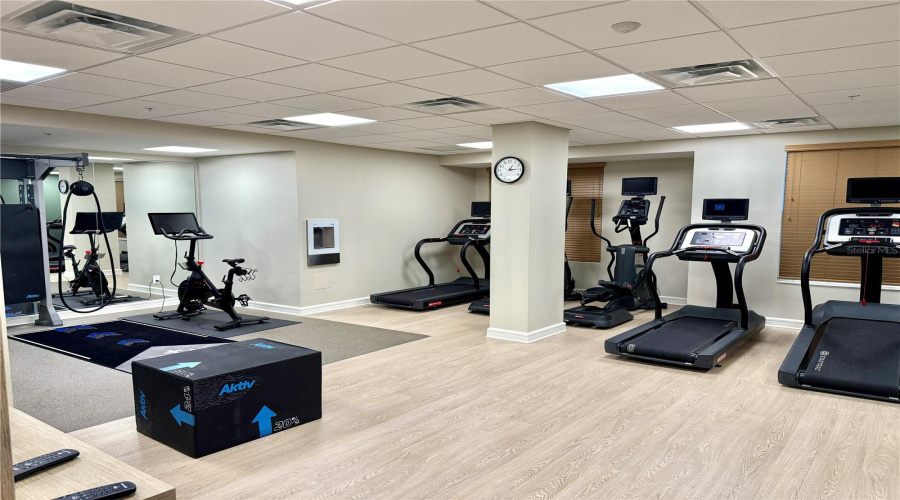Kissimmee, Florida 34747, 2 Bedroom Bedrooms, ,2 Bathroombathrooms,Residential,For Sale,Sunset Walk,0,Mfro6349174