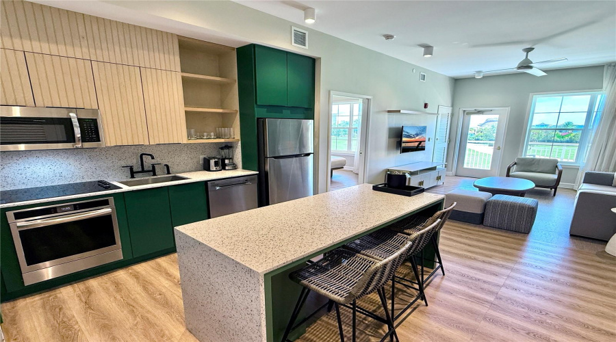 Kissimmee, Florida 34747, 2 Bedroom Bedrooms, ,2 Bathroombathrooms,Residential,For Sale,Sunset Walk,0,Mfro6349174