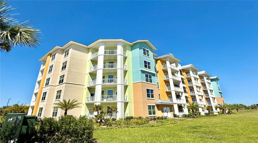 Kissimmee, Florida 34747, 2 Bedroom Bedrooms, ,2 Bathroombathrooms,Residential,For Sale,Sunset Walk,0,Mfro6349174