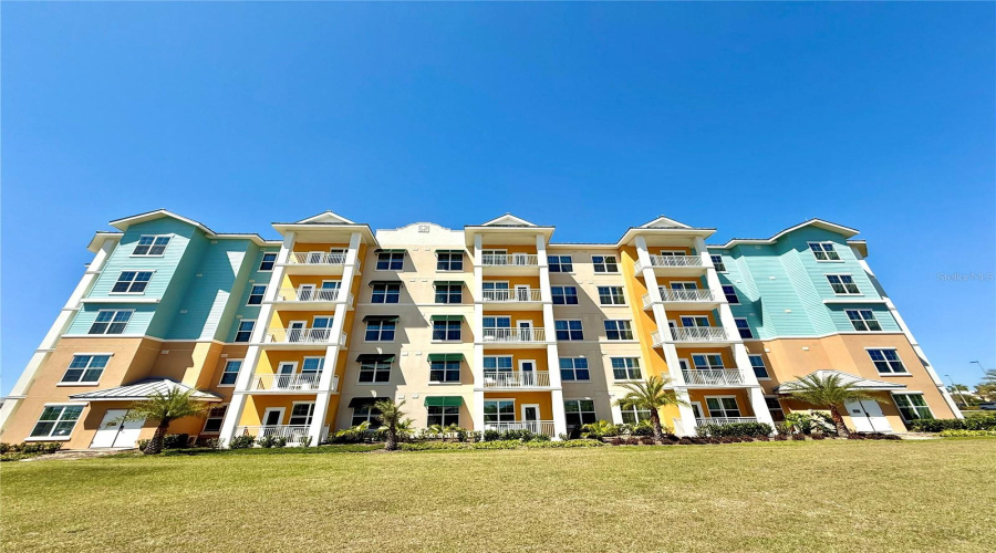 Kissimmee, Florida 34747, 2 Bedroom Bedrooms, ,2 Bathroombathrooms,Residential,For Sale,Sunset Walk,0,Mfro6349174