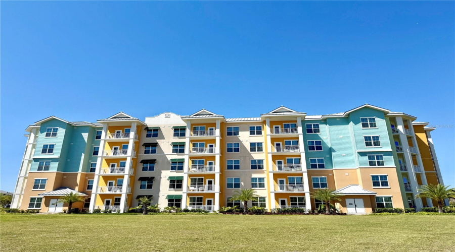 Kissimmee, Florida 34747, 2 Bedroom Bedrooms, ,2 Bathroombathrooms,Residential,For Sale,Sunset Walk,0,Mfro6349174
