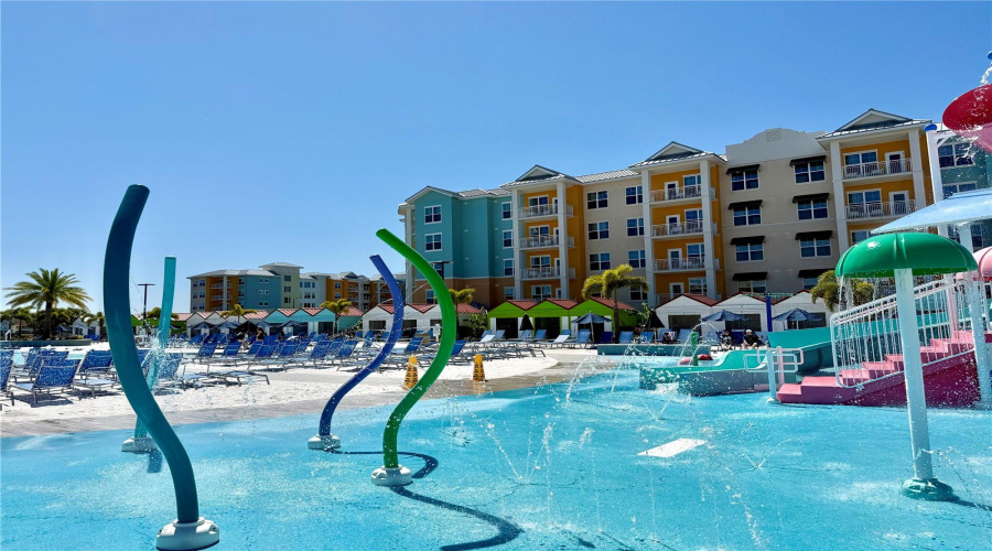 Kissimmee, Florida 34747, 2 Bedroom Bedrooms, ,2 Bathroombathrooms,Residential,For Sale,Sunset Walk,0,Mfro6349174