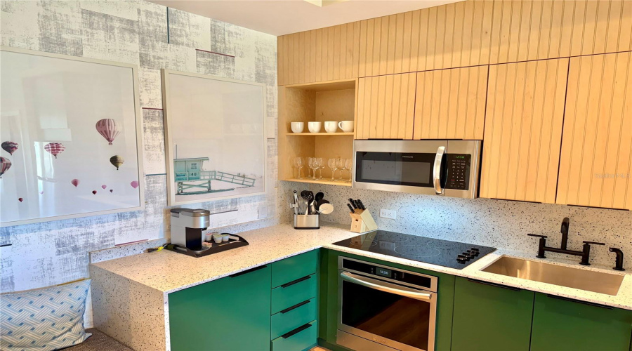 Kissimmee, Florida 34747, 2 Bedroom Bedrooms, ,2 Bathroombathrooms,Residential,For Sale,Sunset Walk,0,Mfro6349174