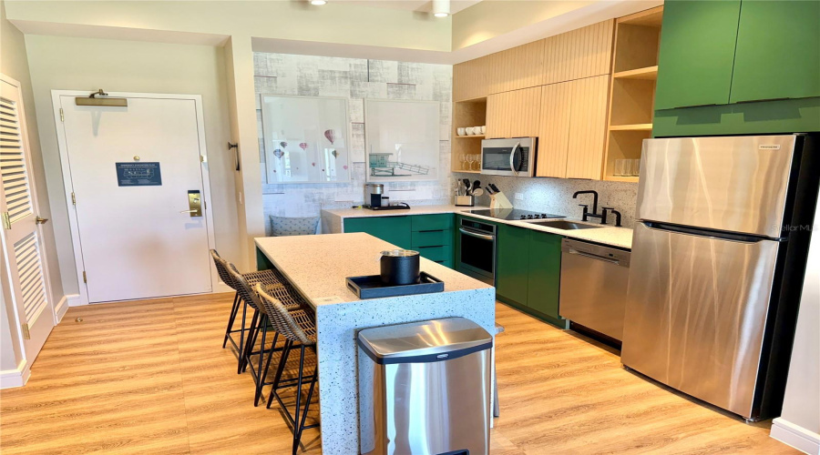 Kissimmee, Florida 34747, 2 Bedroom Bedrooms, ,2 Bathroombathrooms,Residential,For Sale,Sunset Walk,0,Mfro6349174