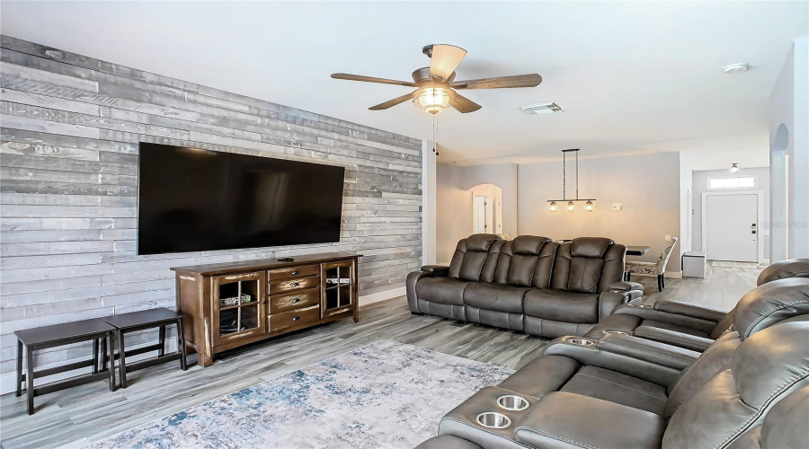 Kissimmee, Florida 34747, 4 Bedroom Bedrooms, ,2 Bathroombathrooms,Residential,For Sale,King Palm,0,Mfro6391549