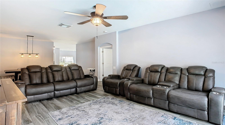 Kissimmee, Florida 34747, 4 Bedroom Bedrooms, ,2 Bathroombathrooms,Residential,For Sale,King Palm,0,Mfro6391549