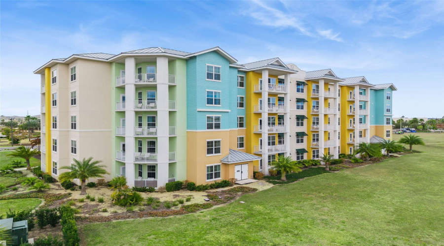 Kissimmee, Florida 34747, 2 Bedroom Bedrooms, ,2 Bathroombathrooms,Residential,For Sale,Sunset Walk,0,Mfrs5141552