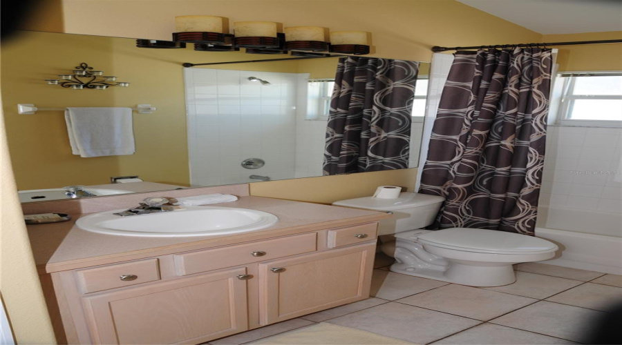 Kissimmee, Florida 34747, 5 Bedroom Bedrooms, ,4 Bathroombathrooms,Residential,For Sale,Indian Creek,0,Mfro6395293
