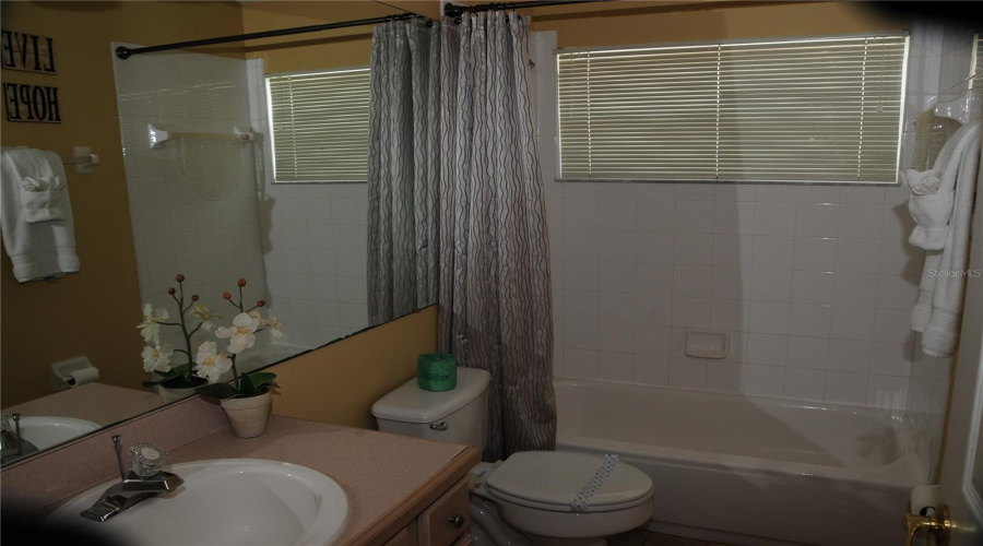 Kissimmee, Florida 34747, 5 Bedroom Bedrooms, ,4 Bathroombathrooms,Residential,For Sale,Indian Creek,0,Mfro6395293