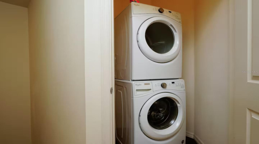 Washer&Amp;Dryer In Unit