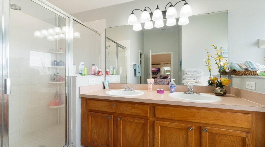Davenport, Florida 33837, 4 Bedroom Bedrooms, ,2 Bathroombathrooms,Residential,For Sale,Lady Diana,0,Mfro6402082